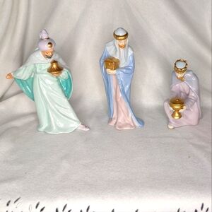 Vintage 1993 Avon Bethlehem Nativity Collection "Magi" 2nd Issue Set of 3